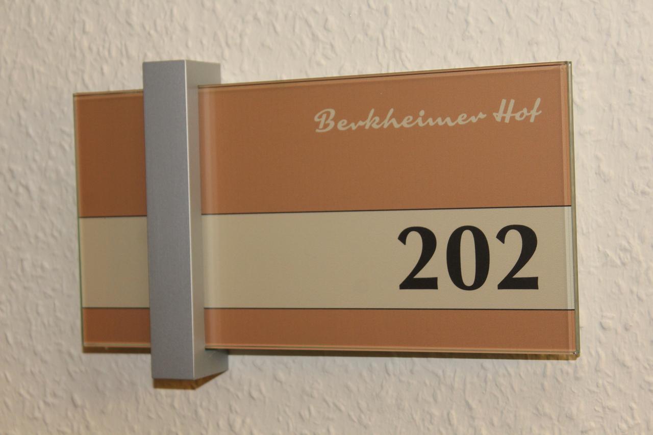 Hotel Berkheimer Hof Эсслинген Экстерьер фото
